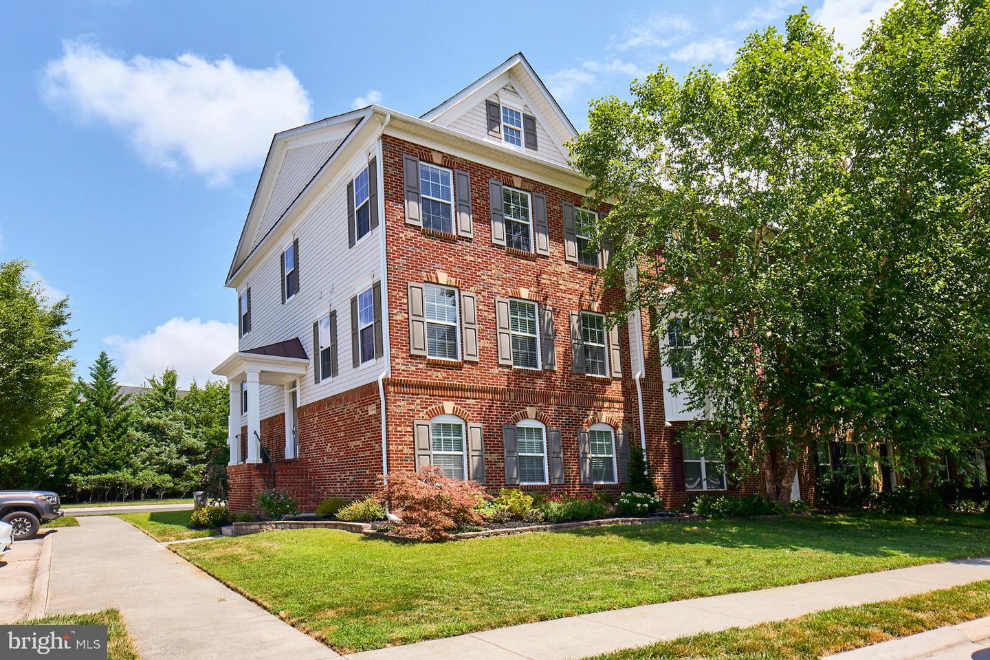 25066 CROXLEY GREEN SQ, ALDIE, Virginia 20105, 3 Bedrooms Bedrooms, ,2 BathroomsBathrooms,Residential,For sale,25066 CROXLEY GREEN SQ,VALO2101734 MLS # VALO2101734