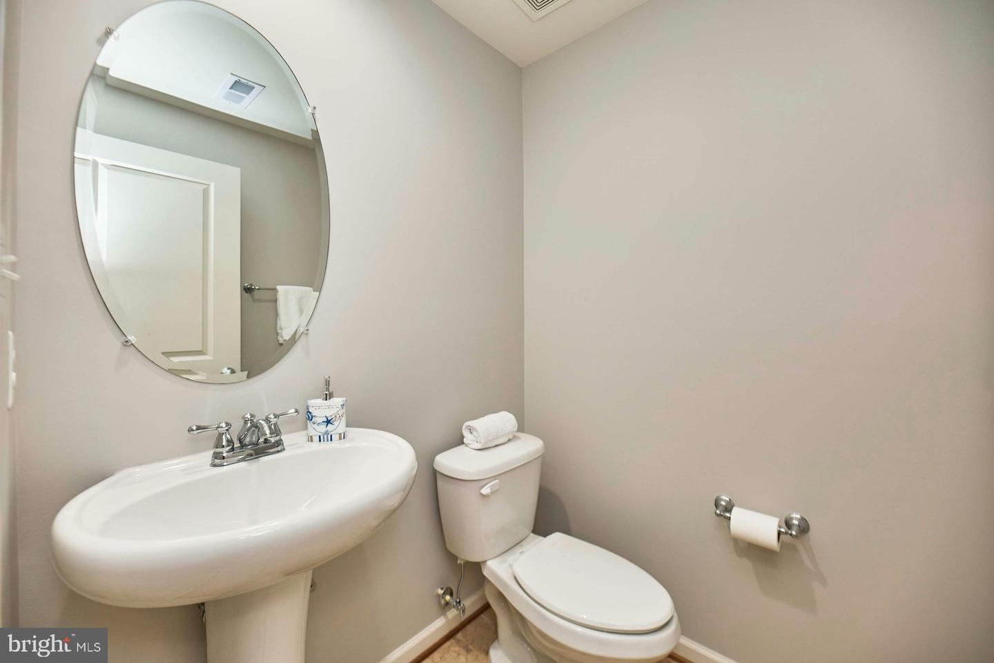 25066 CROXLEY GREEN SQ, ALDIE, Virginia 20105, 3 Bedrooms Bedrooms, ,2 BathroomsBathrooms,Residential,For sale,25066 CROXLEY GREEN SQ,VALO2101734 MLS # VALO2101734