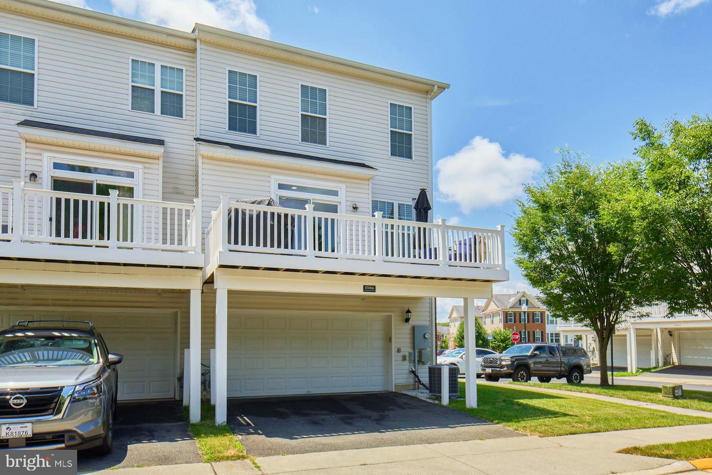 25066 CROXLEY GREEN SQ, ALDIE, Virginia 20105, 3 Bedrooms Bedrooms, ,2 BathroomsBathrooms,Residential,For sale,25066 CROXLEY GREEN SQ,VALO2101734 MLS # VALO2101734
