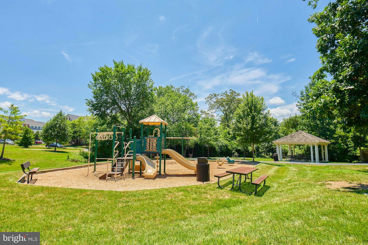 25066 CROXLEY GREEN SQ, ALDIE, Virginia 20105, 3 Bedrooms Bedrooms, ,2 BathroomsBathrooms,Residential,For sale,25066 CROXLEY GREEN SQ,VALO2101734 MLS # VALO2101734