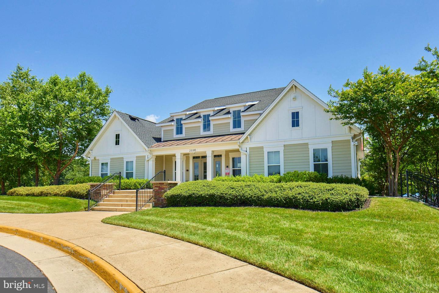 25066 CROXLEY GREEN SQ, ALDIE, Virginia 20105, 3 Bedrooms Bedrooms, ,2 BathroomsBathrooms,Residential,For sale,25066 CROXLEY GREEN SQ,VALO2101734 MLS # VALO2101734