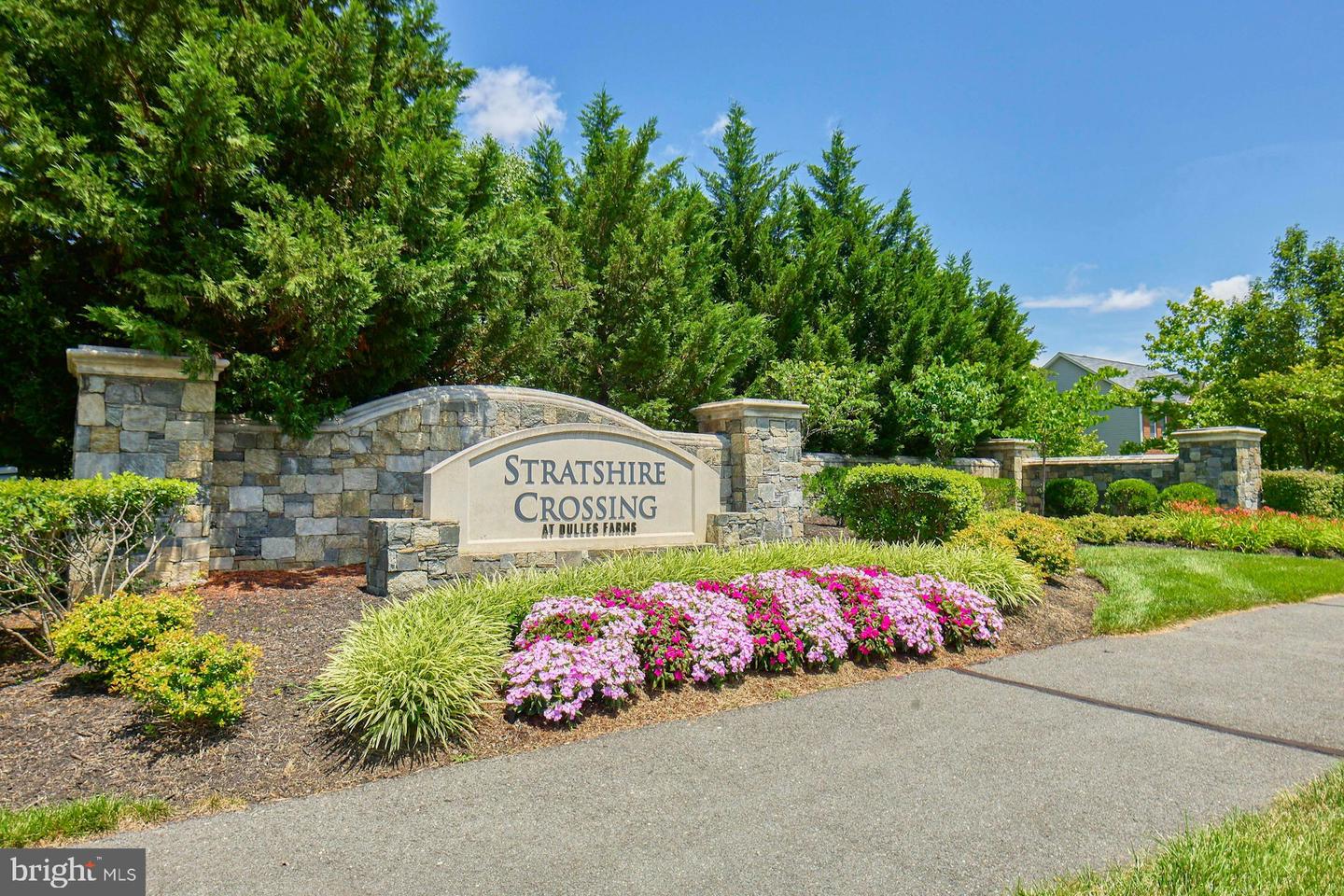 25066 CROXLEY GREEN SQ, ALDIE, Virginia 20105, 3 Bedrooms Bedrooms, ,2 BathroomsBathrooms,Residential,For sale,25066 CROXLEY GREEN SQ,VALO2101734 MLS # VALO2101734
