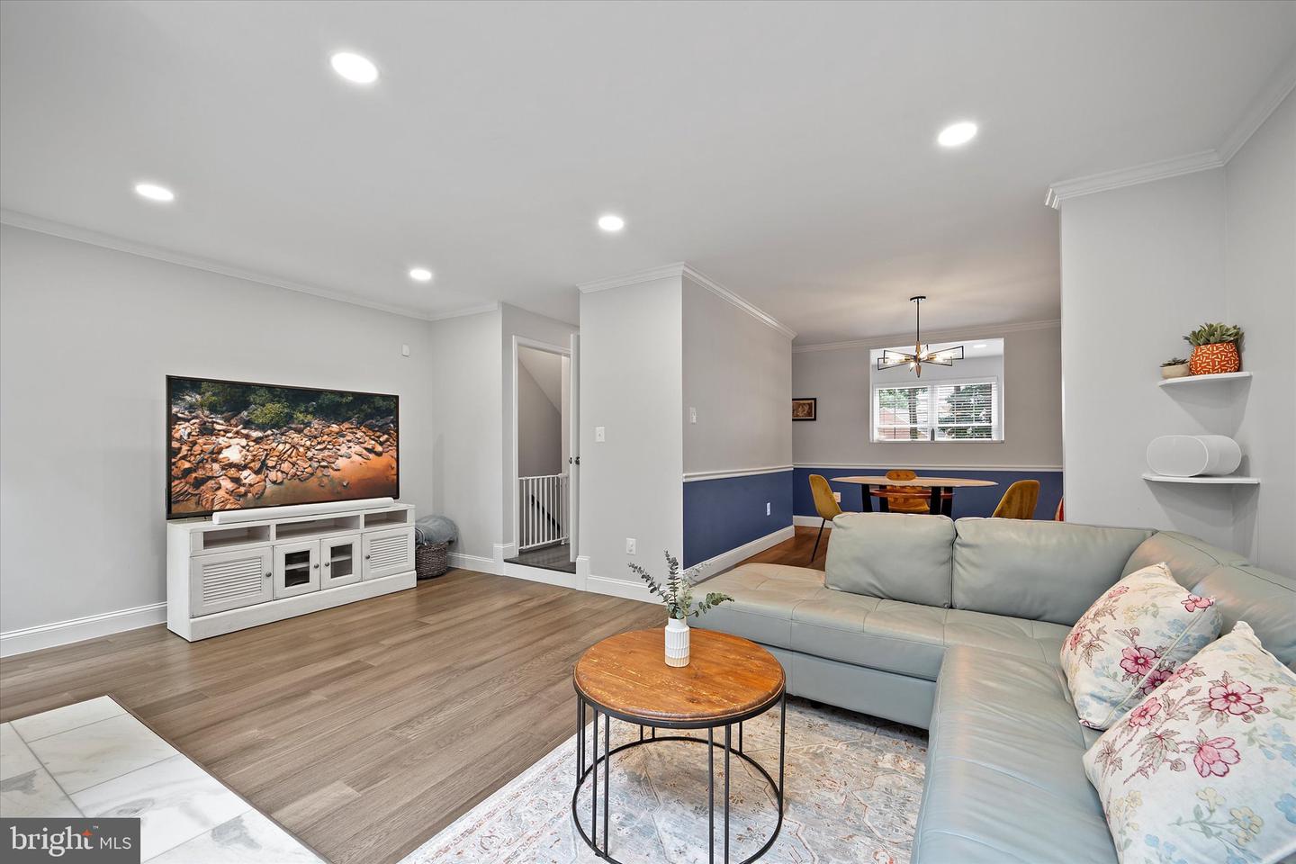 2155 DOMINION WAY, FALLS CHURCH, Virginia 22043, 3 Bedrooms Bedrooms, ,2 BathroomsBathrooms,Residential,For sale,2155 DOMINION WAY,VAFX2254746 MLS # VAFX2254746