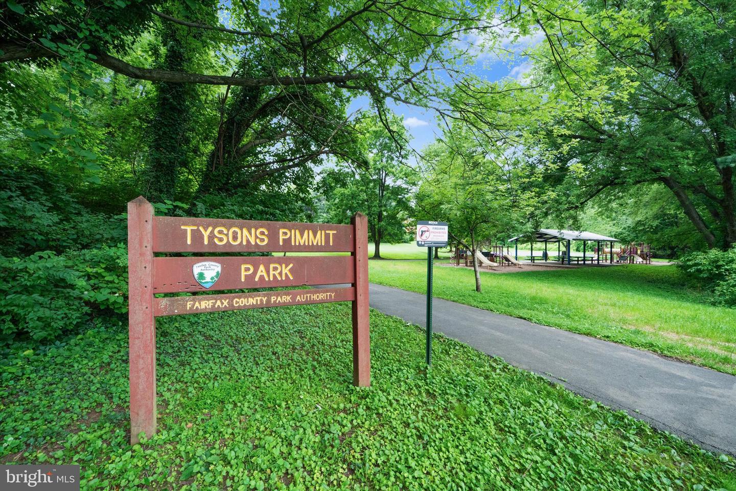 2155 DOMINION WAY, FALLS CHURCH, Virginia 22043, 3 Bedrooms Bedrooms, ,2 BathroomsBathrooms,Residential,For sale,2155 DOMINION WAY,VAFX2254746 MLS # VAFX2254746