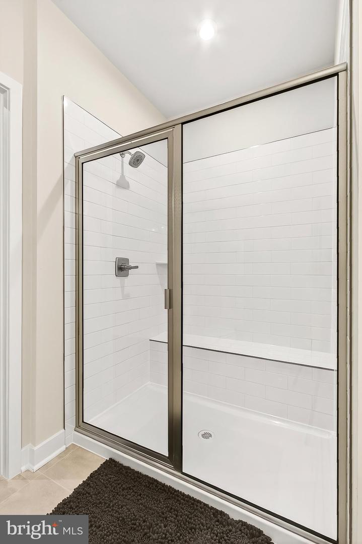 4395 PEACH LILY LN #326, CHANTILLY, Virginia 20151, 2 Bedrooms Bedrooms, ,2 BathroomsBathrooms,Residential,For sale,4395 PEACH LILY LN #326,VAFX2254922 MLS # VAFX2254922