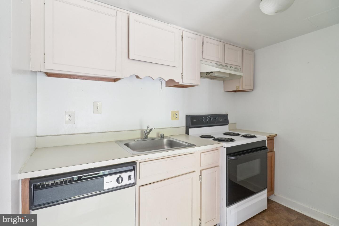 11400 WASHINGTON PLZ #301, RESTON, Virginia 20190, ,1 BathroomBathrooms,Residential,For sale,11400 WASHINGTON PLZ #301,VAFX2254726 MLS # VAFX2254726