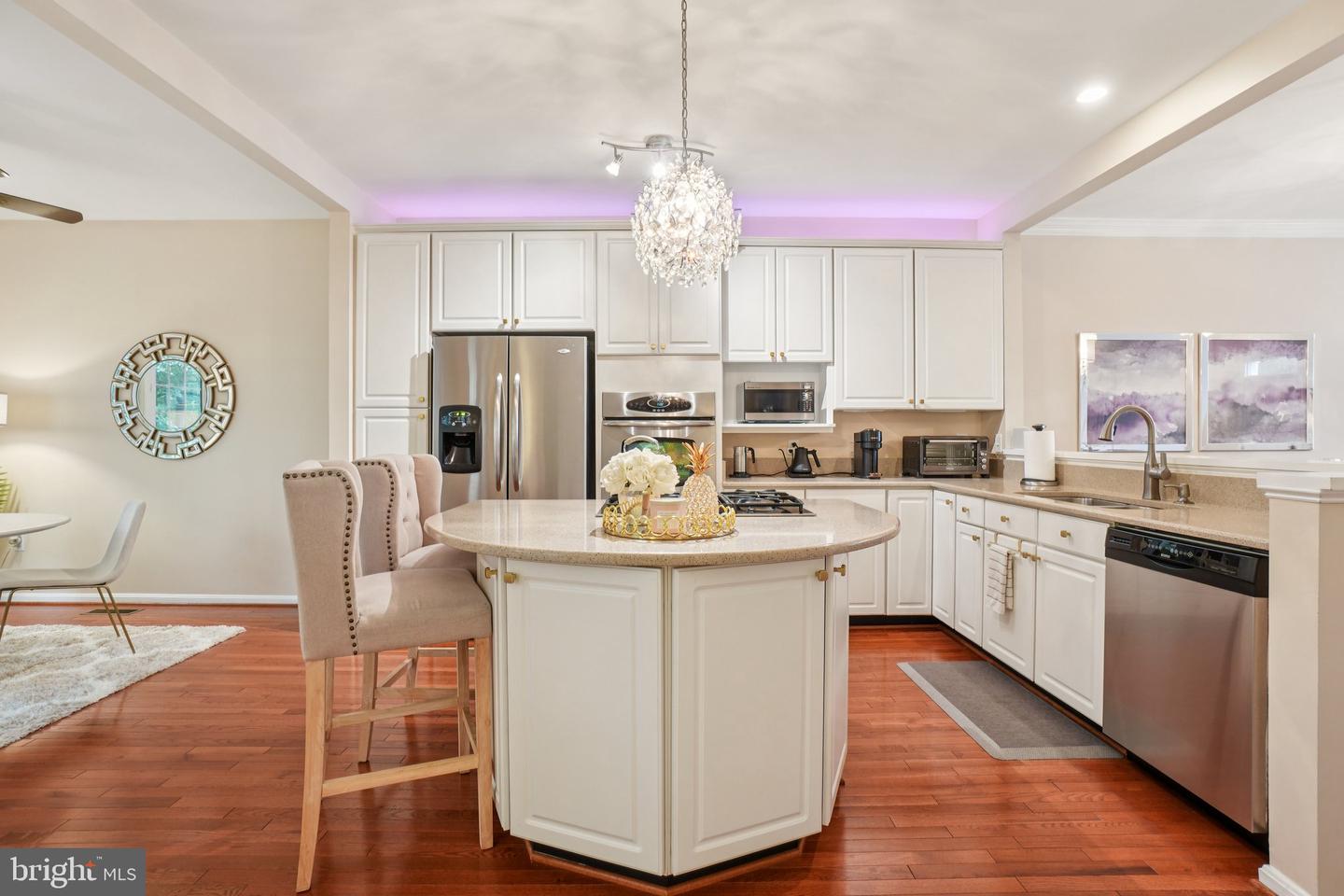 11742 VALLEY RIDGE CIR, FAIRFAX, Virginia 22033, 3 Bedrooms Bedrooms, ,3 BathroomsBathrooms,Residential,For sale,11742 VALLEY RIDGE CIR,VAFX2254796 MLS # VAFX2254796