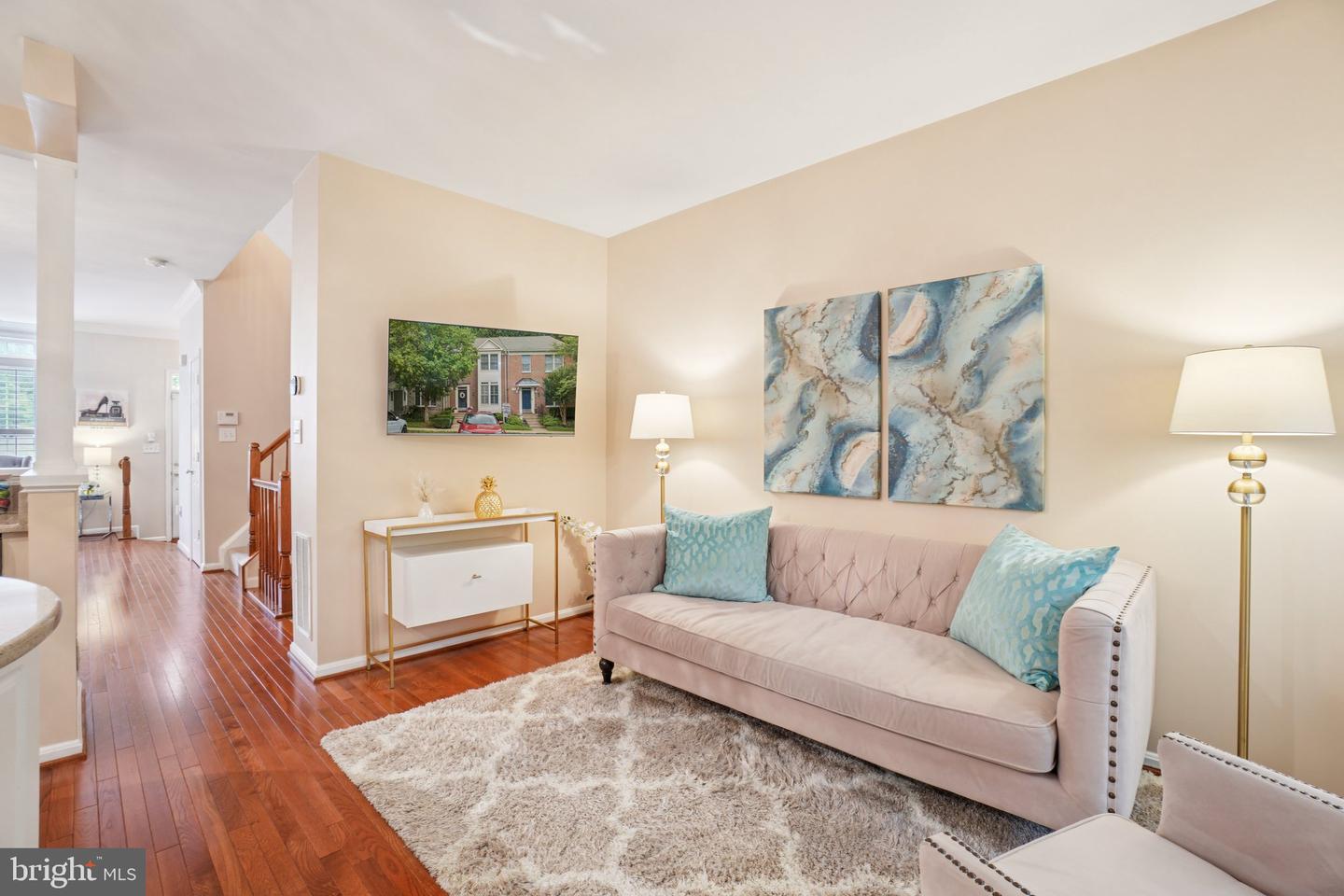 11742 VALLEY RIDGE CIR, FAIRFAX, Virginia 22033, 3 Bedrooms Bedrooms, ,3 BathroomsBathrooms,Residential,For sale,11742 VALLEY RIDGE CIR,VAFX2254796 MLS # VAFX2254796