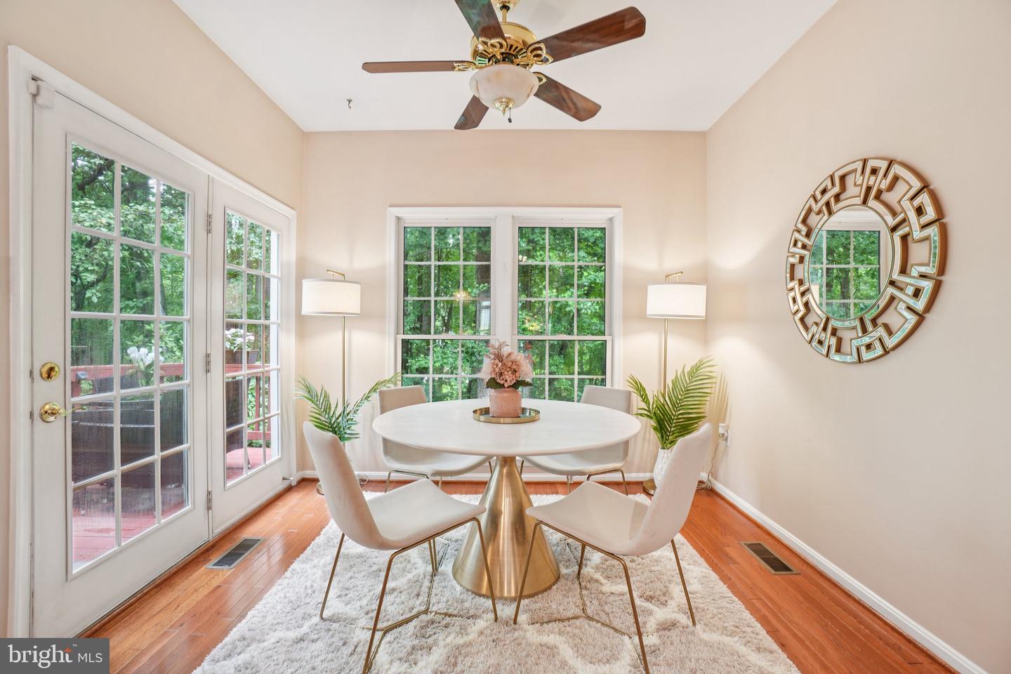 11742 VALLEY RIDGE CIR, FAIRFAX, Virginia 22033, 3 Bedrooms Bedrooms, ,3 BathroomsBathrooms,Residential,For sale,11742 VALLEY RIDGE CIR,VAFX2254796 MLS # VAFX2254796
