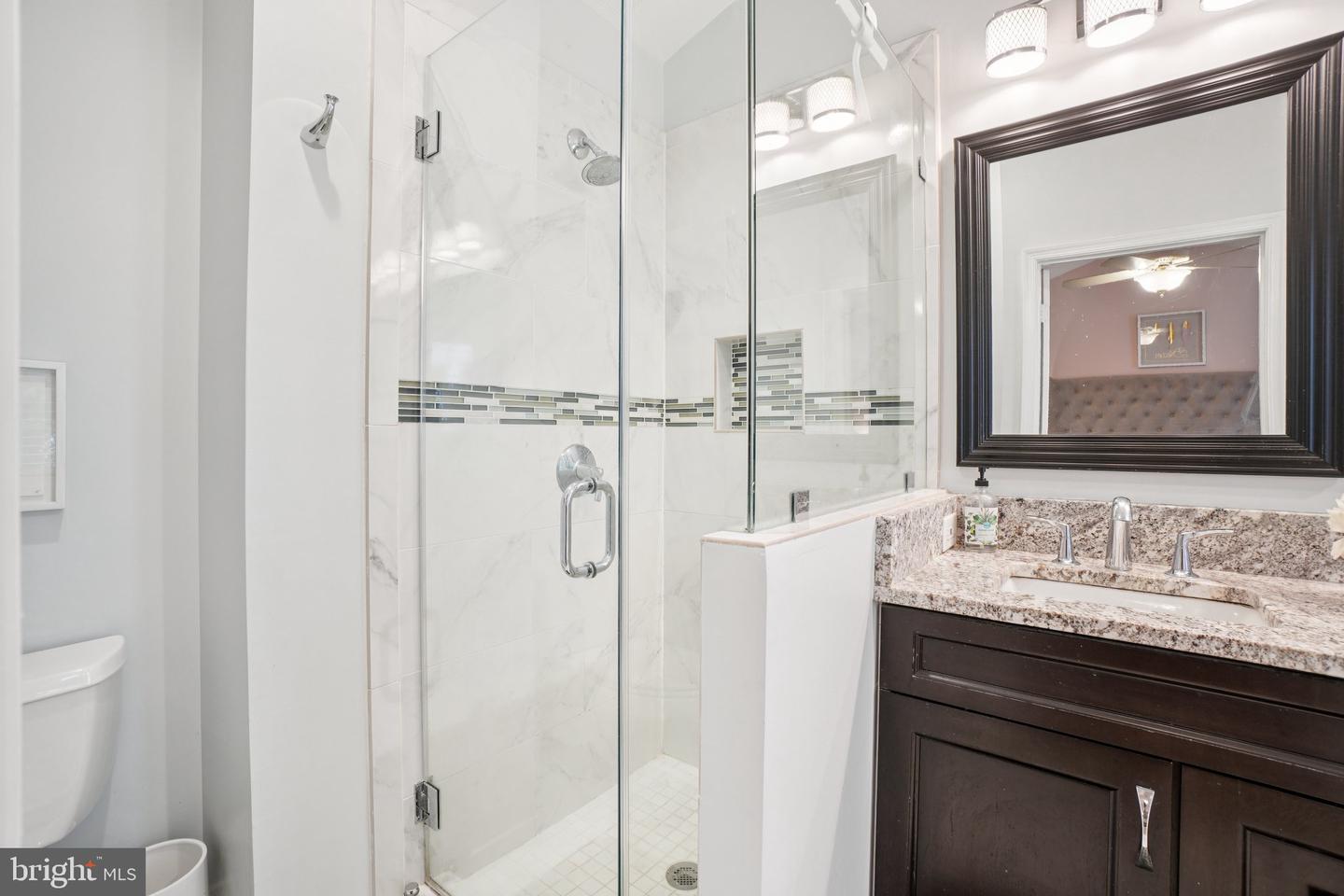 11742 VALLEY RIDGE CIR, FAIRFAX, Virginia 22033, 3 Bedrooms Bedrooms, ,3 BathroomsBathrooms,Residential,For sale,11742 VALLEY RIDGE CIR,VAFX2254796 MLS # VAFX2254796