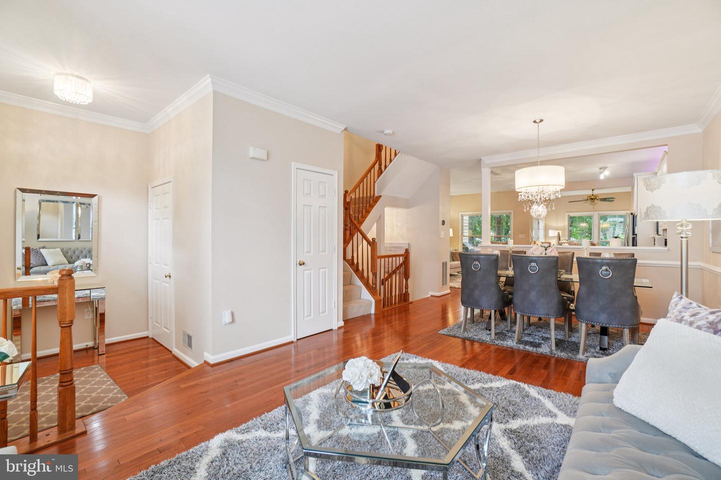 11742 VALLEY RIDGE CIR, FAIRFAX, Virginia 22033, 3 Bedrooms Bedrooms, ,3 BathroomsBathrooms,Residential,For sale,11742 VALLEY RIDGE CIR,VAFX2254796 MLS # VAFX2254796