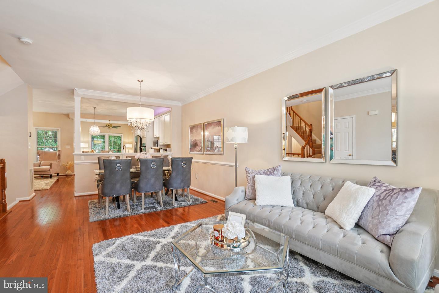 11742 VALLEY RIDGE CIR, FAIRFAX, Virginia 22033, 3 Bedrooms Bedrooms, ,3 BathroomsBathrooms,Residential,For sale,11742 VALLEY RIDGE CIR,VAFX2254796 MLS # VAFX2254796
