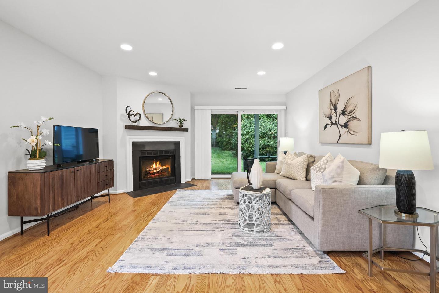 2841 YARLING CT #2841, FALLS CHURCH, Virginia 22042, 2 Bedrooms Bedrooms, ,1 BathroomBathrooms,Residential,For sale,2841 YARLING CT #2841,VAFX2254940 MLS # VAFX2254940