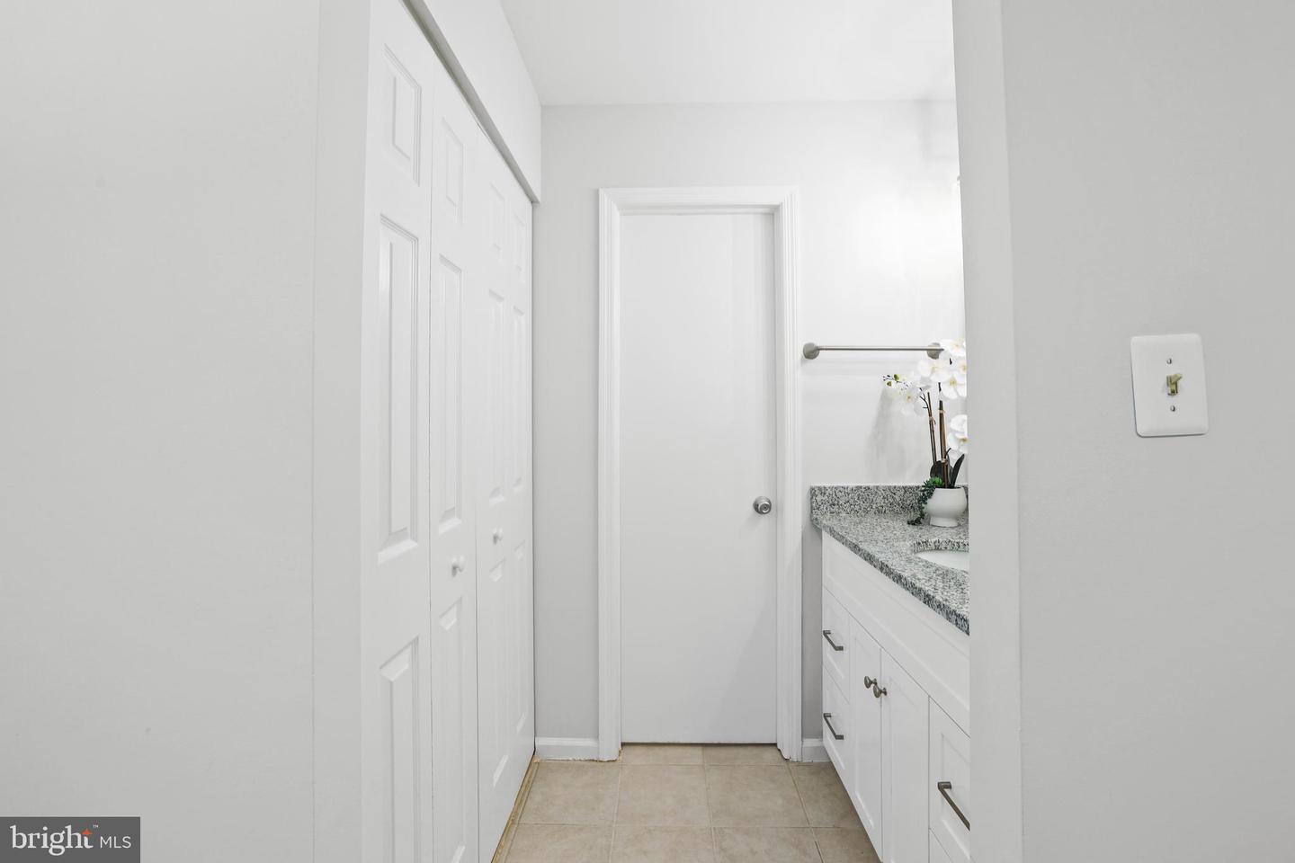 2841 YARLING CT #2841, FALLS CHURCH, Virginia 22042, 2 Bedrooms Bedrooms, ,1 BathroomBathrooms,Residential,For sale,2841 YARLING CT #2841,VAFX2254940 MLS # VAFX2254940