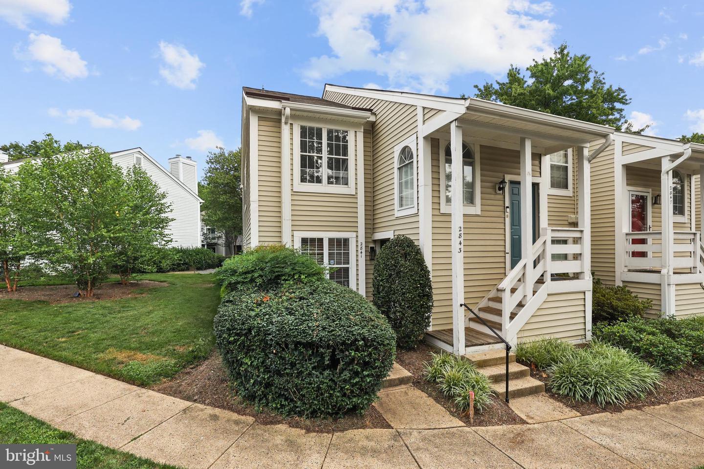 2841 YARLING CT #2841, FALLS CHURCH, Virginia 22042, 2 Bedrooms Bedrooms, ,1 BathroomBathrooms,Residential,For sale,2841 YARLING CT #2841,VAFX2254940 MLS # VAFX2254940