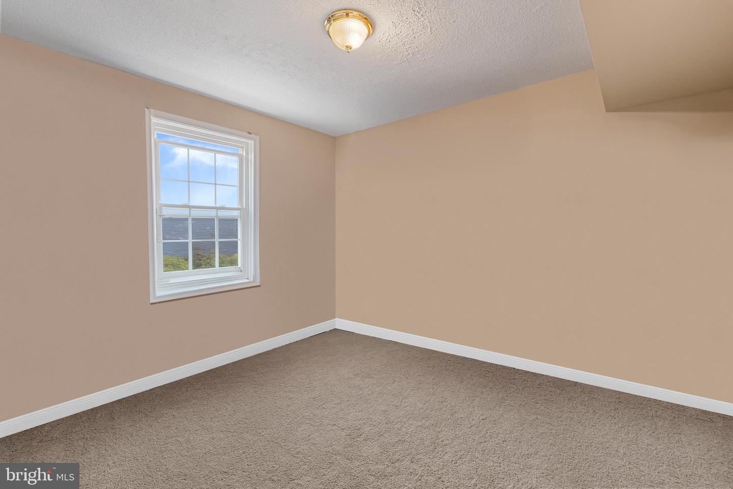 2114 SUITLAND TER SE #301, WASHINGTON, District Of Columbia 20020, 2 Bedrooms Bedrooms, ,1 BathroomBathrooms,Residential,For sale,2114 SUITLAND TER SE #301,DCDC2209894 MLS # DCDC2209894