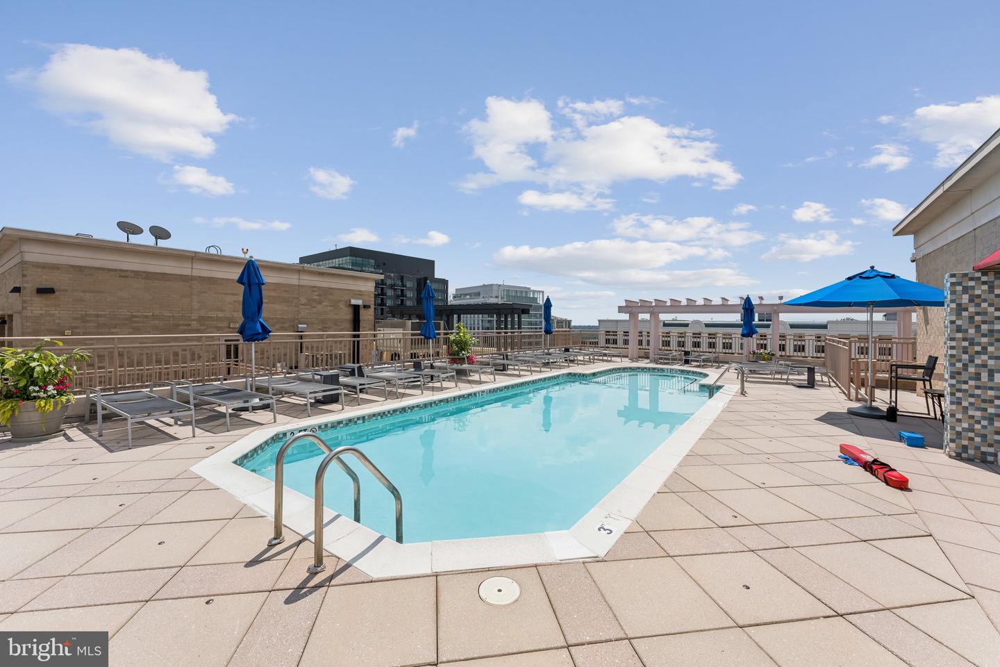 888 N QUINCY ST #409, ARLINGTON, Virginia 22203, 2 Bedrooms Bedrooms, ,2 BathroomsBathrooms,Residential,For sale,888 N QUINCY ST #409,VAAR2060626 MLS # VAAR2060626