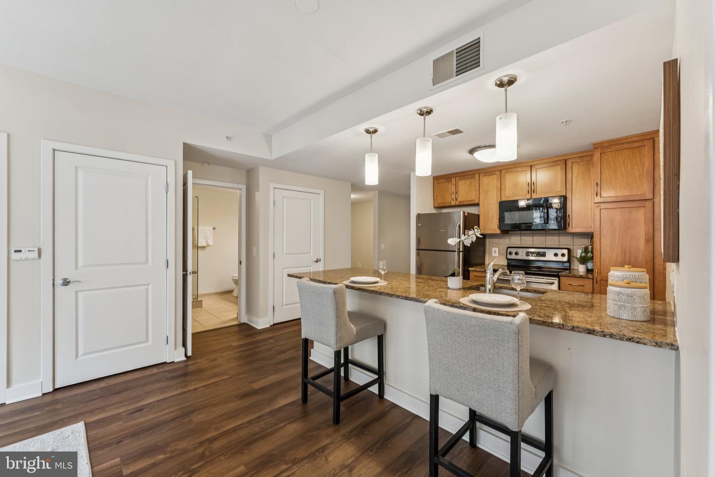 888 N QUINCY ST #409, ARLINGTON, Virginia 22203, 2 Bedrooms Bedrooms, ,2 BathroomsBathrooms,Residential,For sale,888 N QUINCY ST #409,VAAR2060626 MLS # VAAR2060626