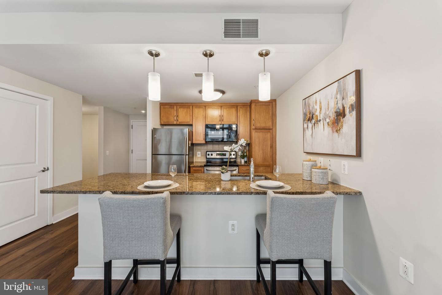 888 N QUINCY ST #409, ARLINGTON, Virginia 22203, 2 Bedrooms Bedrooms, ,2 BathroomsBathrooms,Residential,For sale,888 N QUINCY ST #409,VAAR2060626 MLS # VAAR2060626