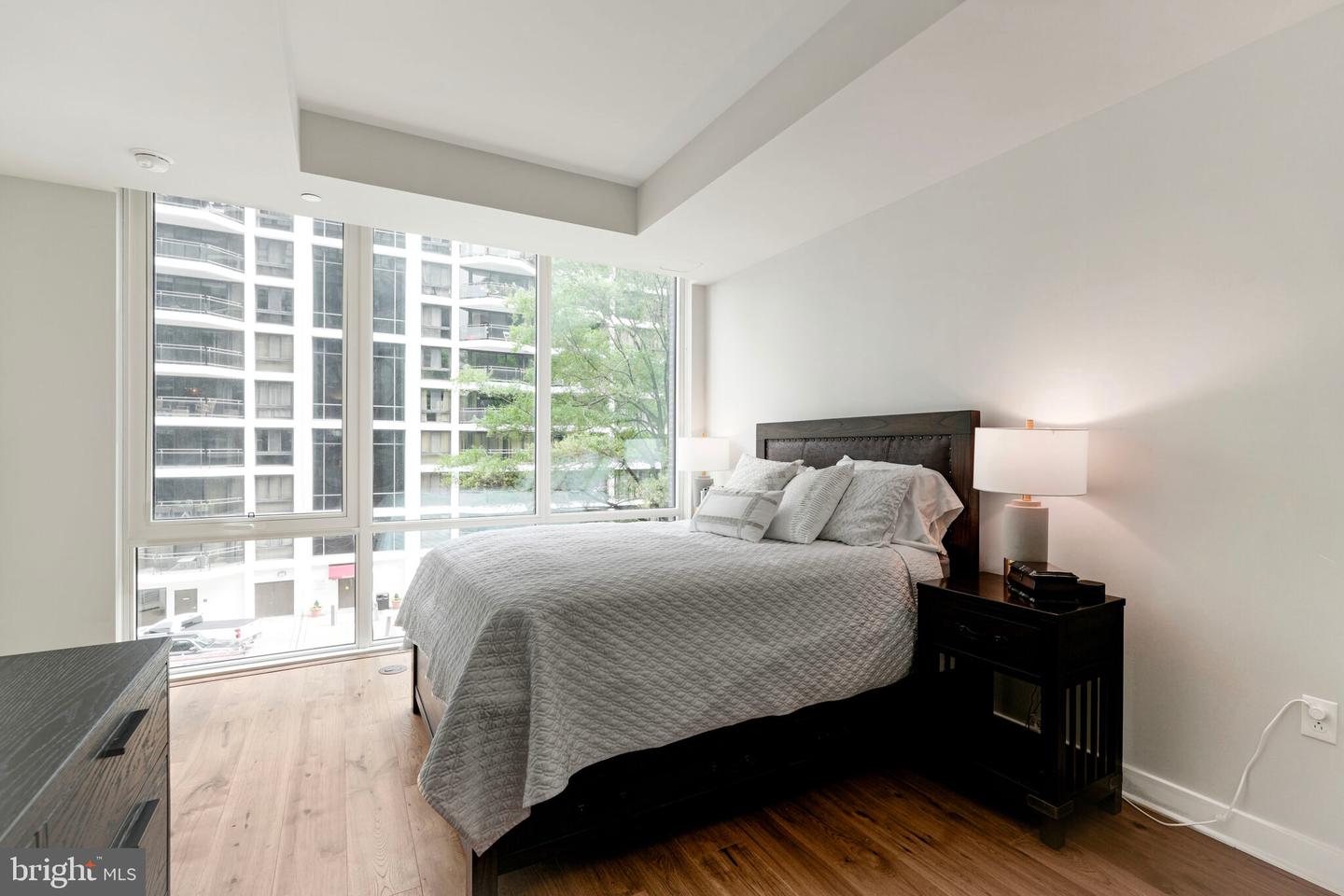 1781 N PIERCE ST #303, ARLINGTON, Virginia 22209, 2 Bedrooms Bedrooms, ,2 BathroomsBathrooms,Residential,For sale,1781 N PIERCE ST #303,VAAR2060602 MLS # VAAR2060602