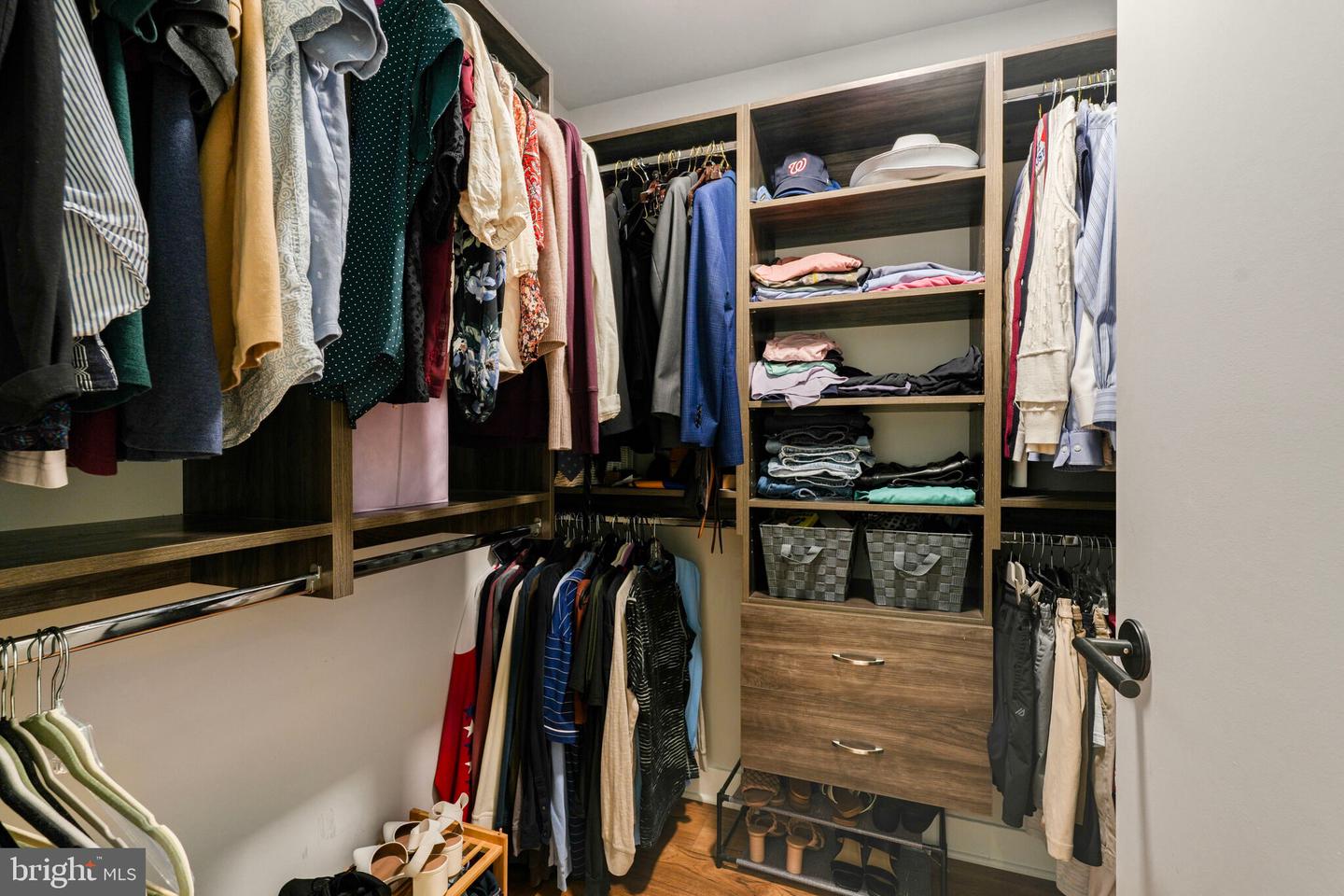 1781 N PIERCE ST #303, ARLINGTON, Virginia 22209, 2 Bedrooms Bedrooms, ,2 BathroomsBathrooms,Residential,For sale,1781 N PIERCE ST #303,VAAR2060602 MLS # VAAR2060602