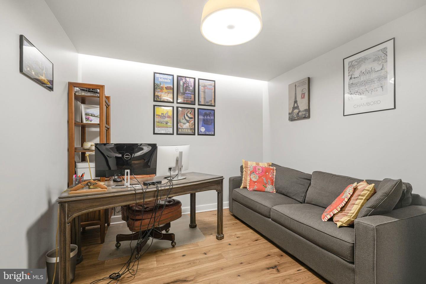 1781 N PIERCE ST #303, ARLINGTON, Virginia 22209, 2 Bedrooms Bedrooms, ,2 BathroomsBathrooms,Residential,For sale,1781 N PIERCE ST #303,VAAR2060602 MLS # VAAR2060602