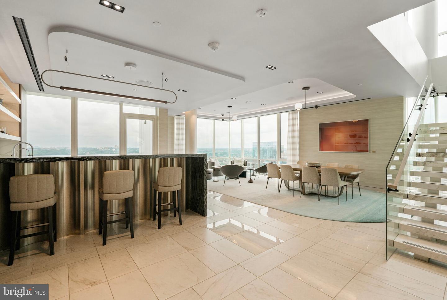 1781 N PIERCE ST #303, ARLINGTON, Virginia 22209, 2 Bedrooms Bedrooms, ,2 BathroomsBathrooms,Residential,For sale,1781 N PIERCE ST #303,VAAR2060602 MLS # VAAR2060602