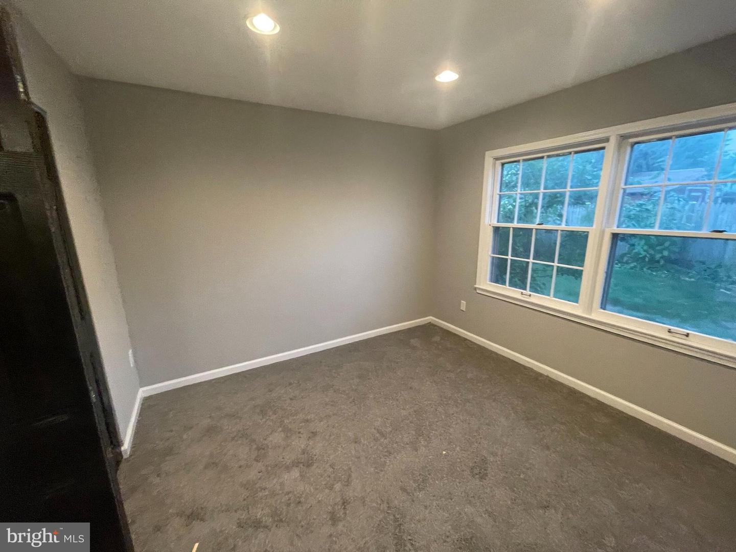 120 N KENNEDY RD, STERLING, Virginia 20164, 4 Bedrooms Bedrooms, ,2 BathroomsBathrooms,Residential,For sale,120 N KENNEDY RD,VALO2101886 MLS # VALO2101886
