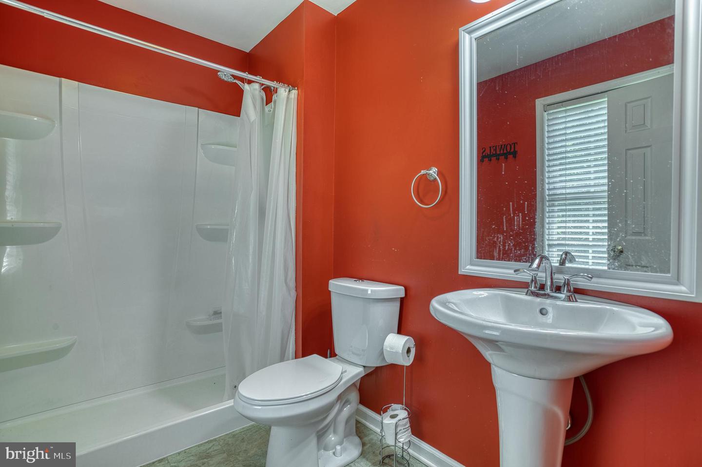 5575 JEFFERSONTON RD, JEFFERSONTON, Virginia 22724, 3 Bedrooms Bedrooms, ,3 BathroomsBathrooms,Residential,For sale,5575 JEFFERSONTON RD,VACU2011002 MLS # VACU2011002