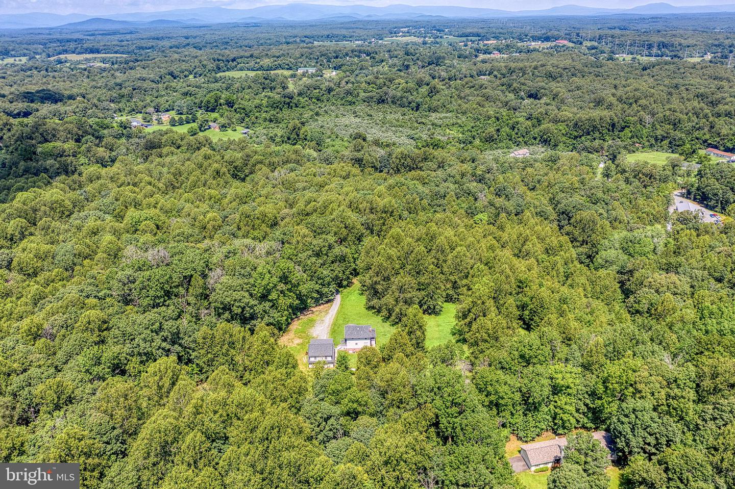 5575 JEFFERSONTON RD, JEFFERSONTON, Virginia 22724, 3 Bedrooms Bedrooms, ,3 BathroomsBathrooms,Residential,For sale,5575 JEFFERSONTON RD,VACU2011002 MLS # VACU2011002