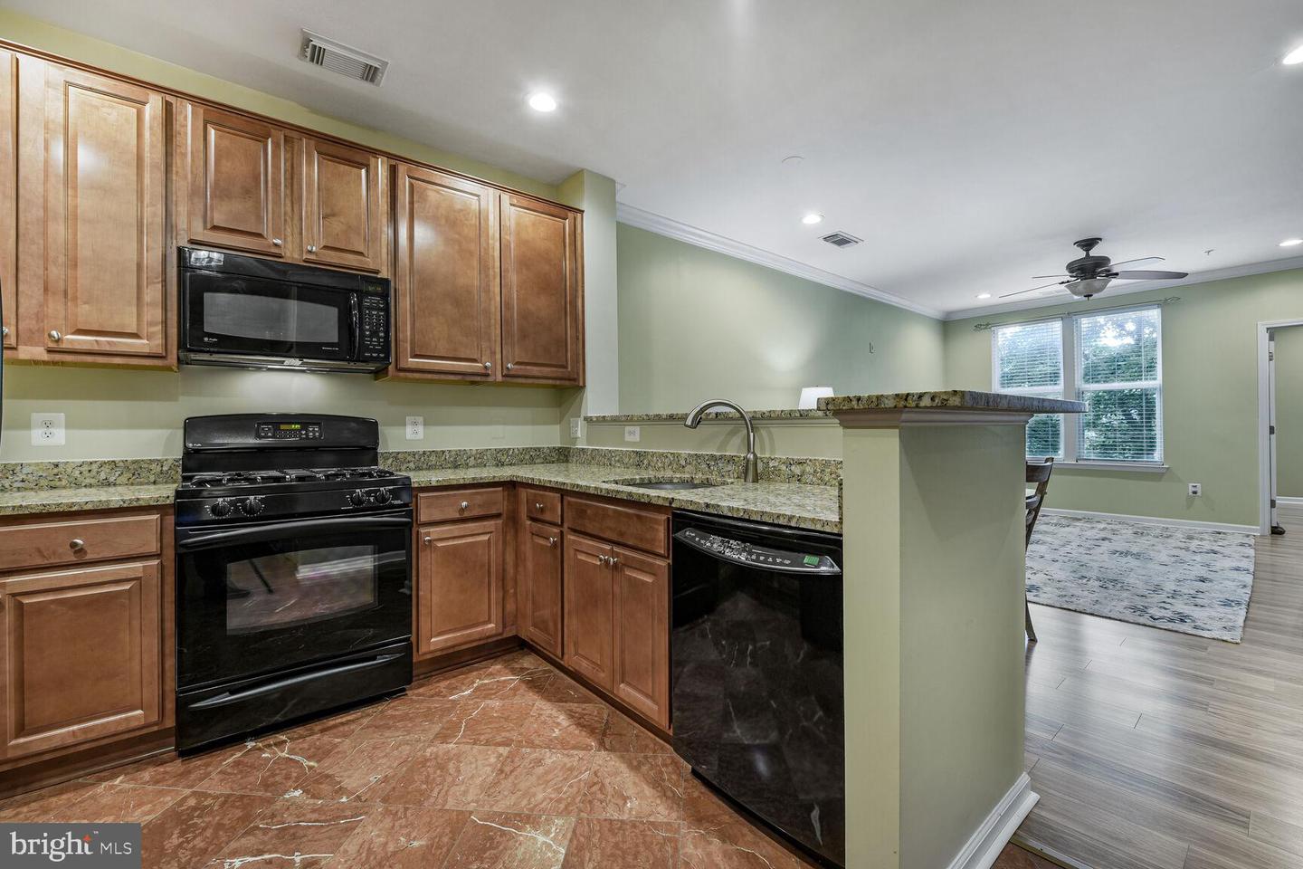 12000 MARKET ST #182, RESTON, Virginia 20190, 2 Bedrooms Bedrooms, ,2 BathroomsBathrooms,Residential,For sale,12000 MARKET ST #182,VAFX2255116 MLS # VAFX2255116