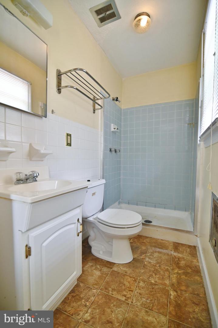 423 MILLER DR, STRASBURG, Virginia 22657, 3 Bedrooms Bedrooms, ,2 BathroomsBathrooms,Residential,For sale,423 MILLER DR,VASH2011974 MLS # VASH2011974