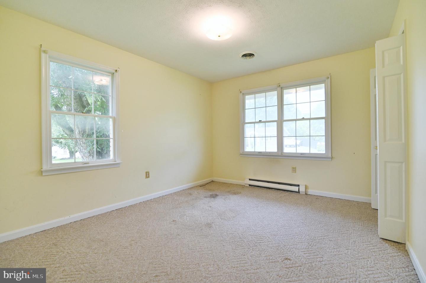 423 MILLER DR, STRASBURG, Virginia 22657, 3 Bedrooms Bedrooms, ,2 BathroomsBathrooms,Residential,For sale,423 MILLER DR,VASH2011974 MLS # VASH2011974