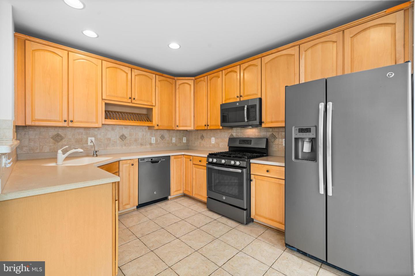 7565 GREY GOOSE WAY, ALEXANDRIA, Virginia 22306, 3 Bedrooms Bedrooms, ,2 BathroomsBathrooms,Residential,For sale,7565 GREY GOOSE WAY,VAFX2254968 MLS # VAFX2254968
