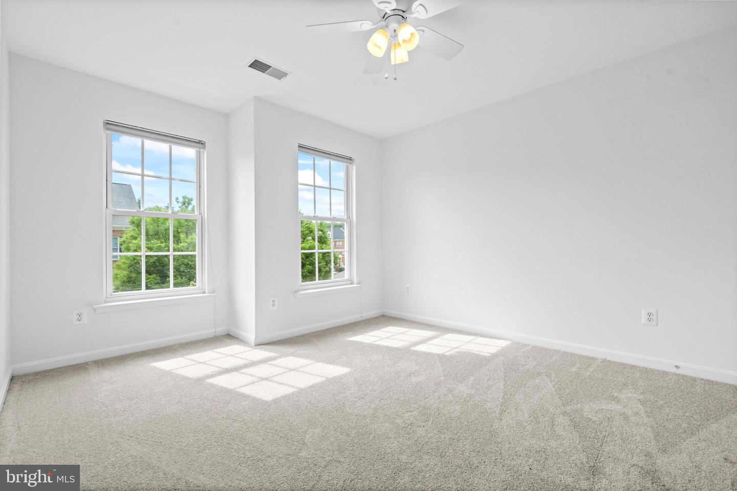 7565 GREY GOOSE WAY, ALEXANDRIA, Virginia 22306, 3 Bedrooms Bedrooms, ,2 BathroomsBathrooms,Residential,For sale,7565 GREY GOOSE WAY,VAFX2254968 MLS # VAFX2254968