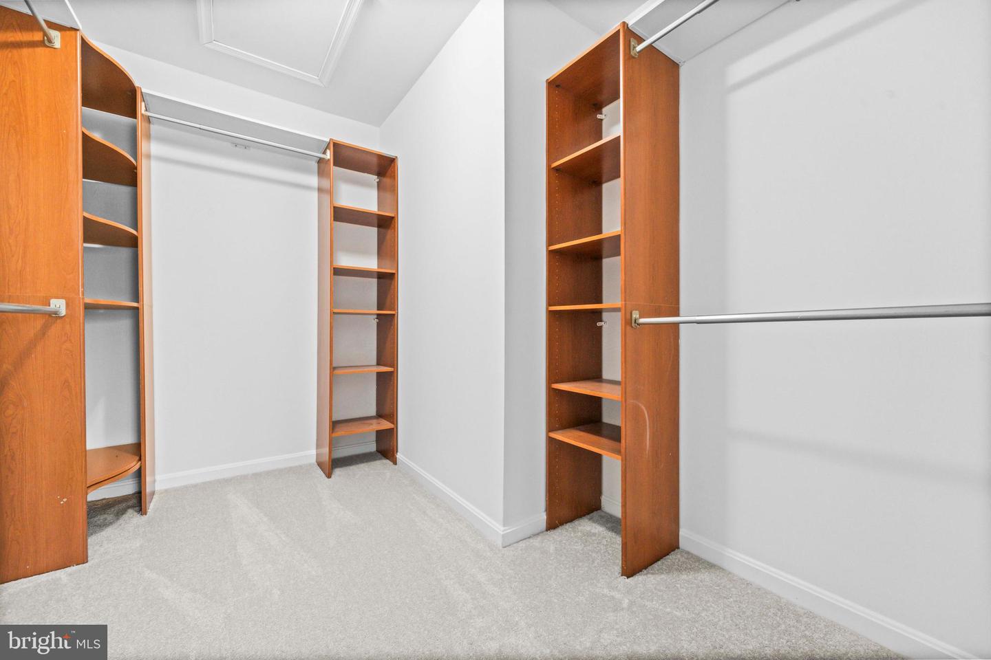 7565 GREY GOOSE WAY, ALEXANDRIA, Virginia 22306, 3 Bedrooms Bedrooms, ,2 BathroomsBathrooms,Residential,For sale,7565 GREY GOOSE WAY,VAFX2254968 MLS # VAFX2254968