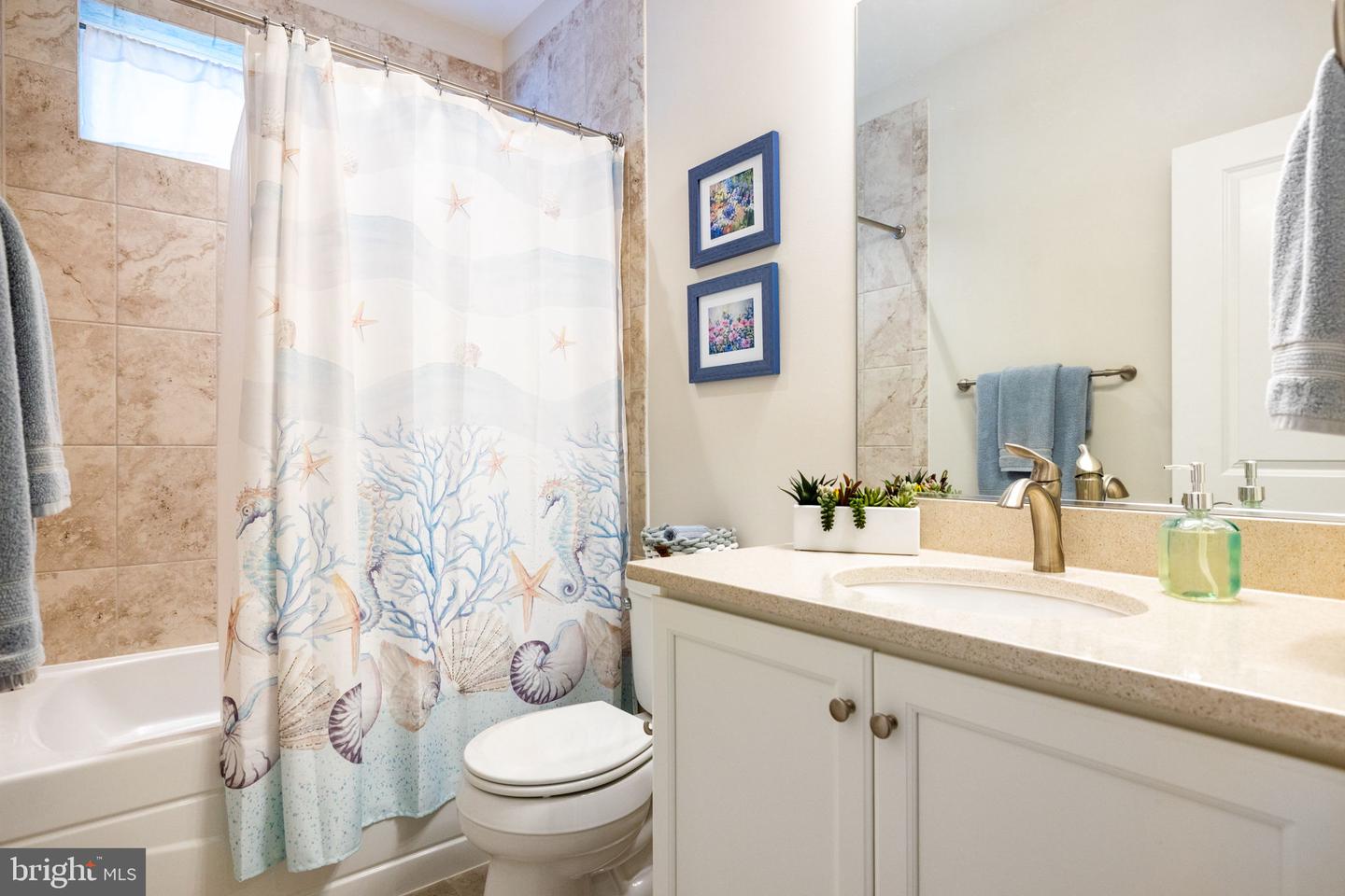 104 FOAM FLOWER DR, LAKE FREDERICK, Virginia 22630, 2 Bedrooms Bedrooms, ,2 BathroomsBathrooms,Residential,For sale,104 FOAM FLOWER DR,VAFV2035388 MLS # VAFV2035388