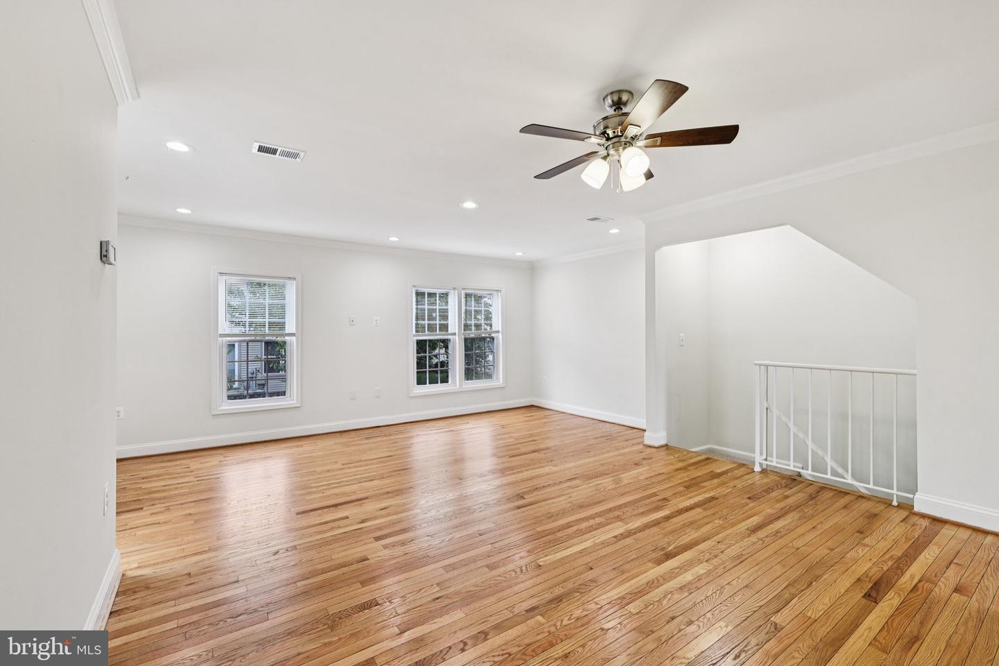 14215 HERITAGE CROSSING LN, CENTREVILLE, Virginia 20120, 3 Bedrooms Bedrooms, ,3 BathroomsBathrooms,Residential,For sale,14215 HERITAGE CROSSING LN,VAFX2254984 MLS # VAFX2254984
