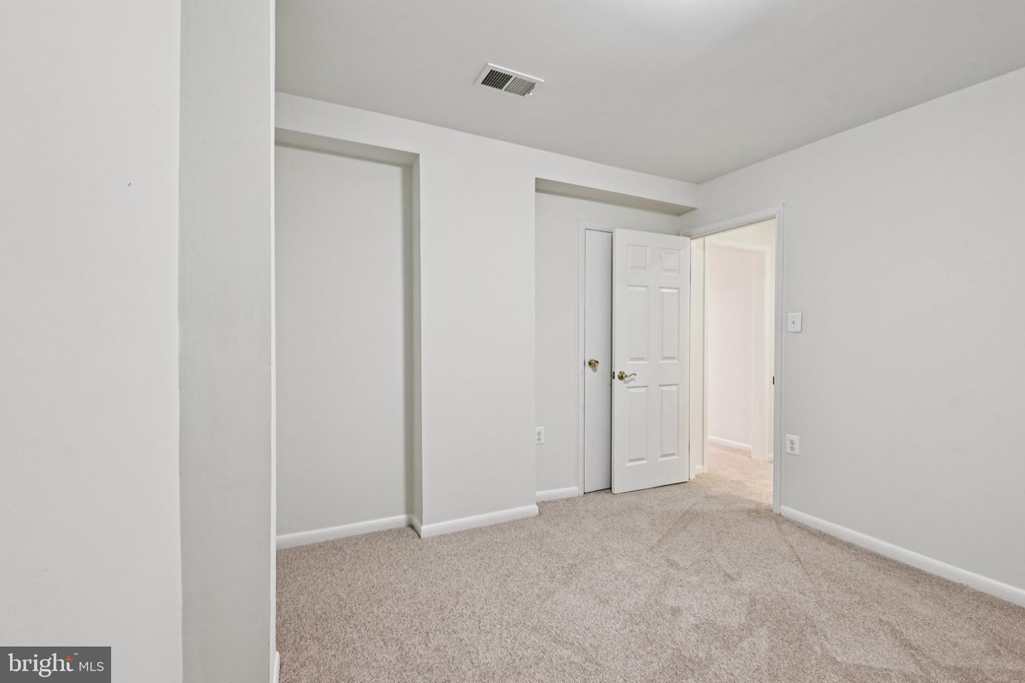 14215 HERITAGE CROSSING LN, CENTREVILLE, Virginia 20120, 3 Bedrooms Bedrooms, ,3 BathroomsBathrooms,Residential,For sale,14215 HERITAGE CROSSING LN,VAFX2254984 MLS # VAFX2254984