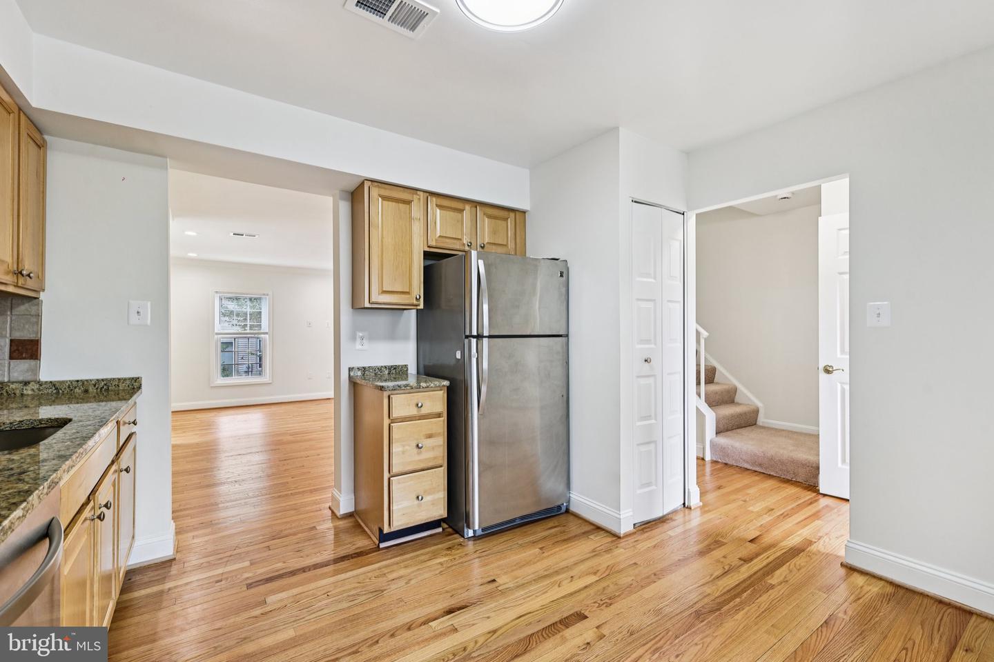 14215 HERITAGE CROSSING LN, CENTREVILLE, Virginia 20120, 3 Bedrooms Bedrooms, ,3 BathroomsBathrooms,Residential,For sale,14215 HERITAGE CROSSING LN,VAFX2254984 MLS # VAFX2254984