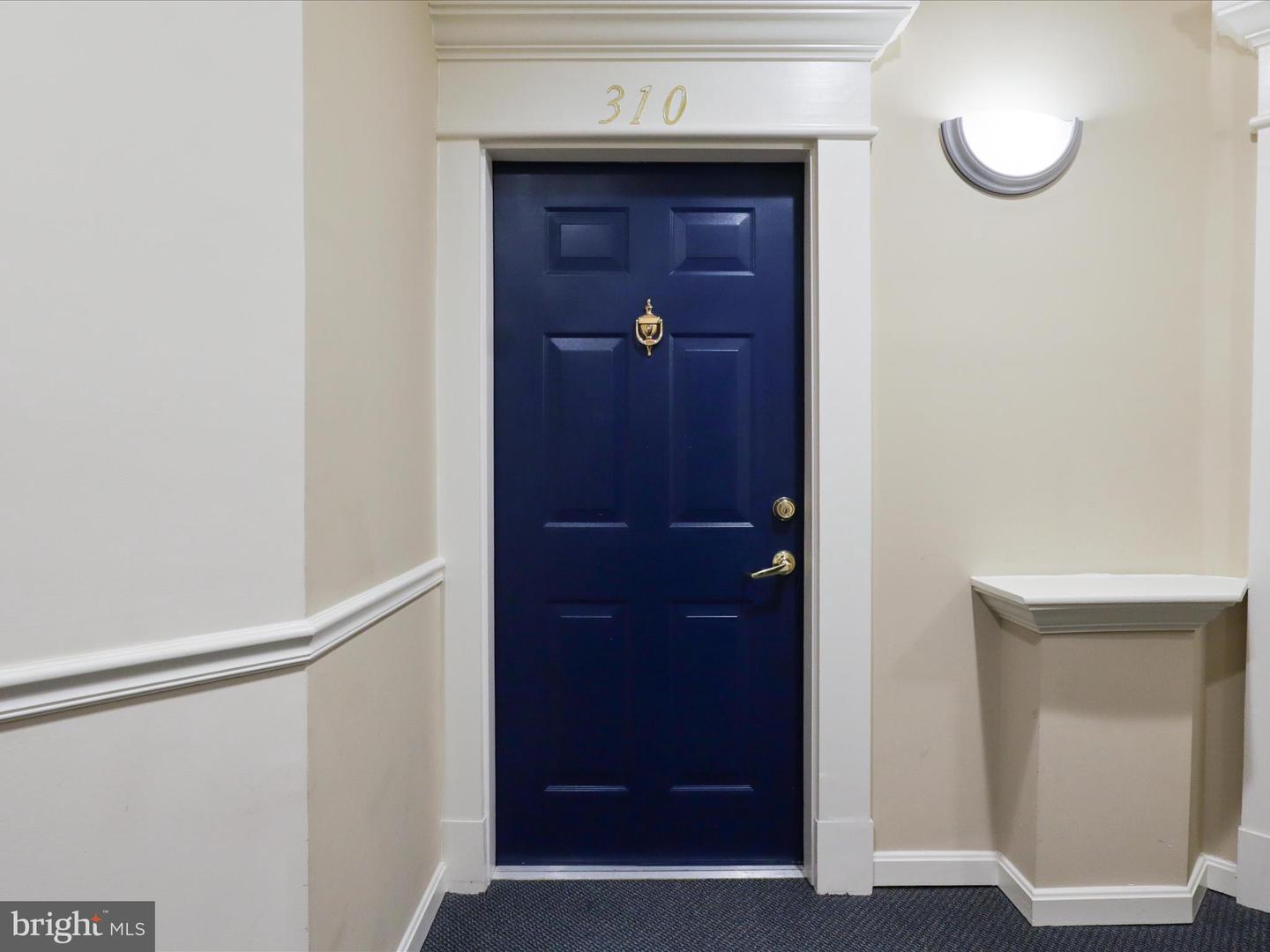 2921 DEER HOLLOW WAY #310, FAIRFAX, Virginia 22031, 3 Bedrooms Bedrooms, ,2 BathroomsBathrooms,Residential,For sale,2921 DEER HOLLOW WAY #310,VAFX2255068 MLS # VAFX2255068