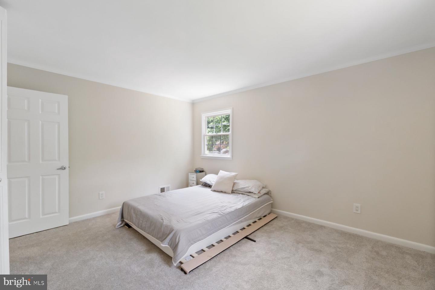 6607 SANDOVER CT, SPRINGFIELD, Virginia 22152, 5 Bedrooms Bedrooms, ,3 BathroomsBathrooms,Residential,For sale,6607 SANDOVER CT,VAFX2254990 MLS # VAFX2254990