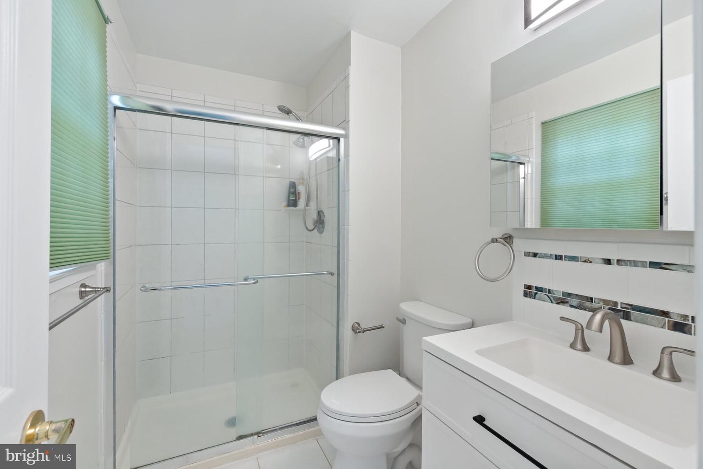 6607 SANDOVER CT, SPRINGFIELD, Virginia 22152, 5 Bedrooms Bedrooms, ,3 BathroomsBathrooms,Residential,For sale,6607 SANDOVER CT,VAFX2254990 MLS # VAFX2254990