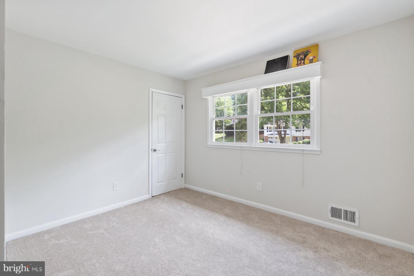 6607 SANDOVER CT, SPRINGFIELD, Virginia 22152, 5 Bedrooms Bedrooms, ,3 BathroomsBathrooms,Residential,For sale,6607 SANDOVER CT,VAFX2254990 MLS # VAFX2254990