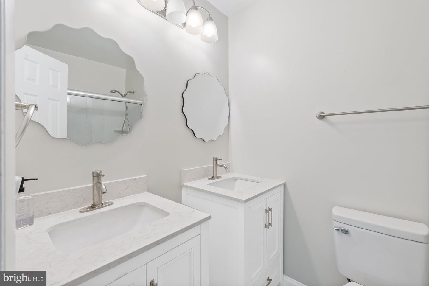 6607 SANDOVER CT, SPRINGFIELD, Virginia 22152, 5 Bedrooms Bedrooms, ,3 BathroomsBathrooms,Residential,For sale,6607 SANDOVER CT,VAFX2254990 MLS # VAFX2254990