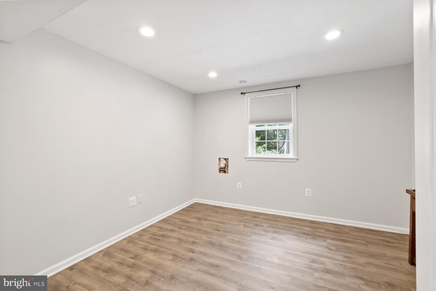 6607 SANDOVER CT, SPRINGFIELD, Virginia 22152, 5 Bedrooms Bedrooms, ,3 BathroomsBathrooms,Residential,For sale,6607 SANDOVER CT,VAFX2254990 MLS # VAFX2254990