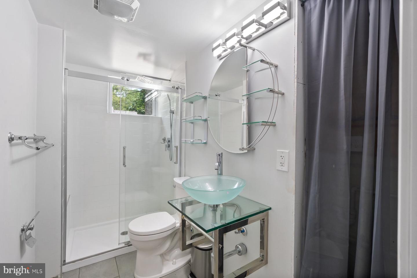 6607 SANDOVER CT, SPRINGFIELD, Virginia 22152, 5 Bedrooms Bedrooms, ,3 BathroomsBathrooms,Residential,For sale,6607 SANDOVER CT,VAFX2254990 MLS # VAFX2254990