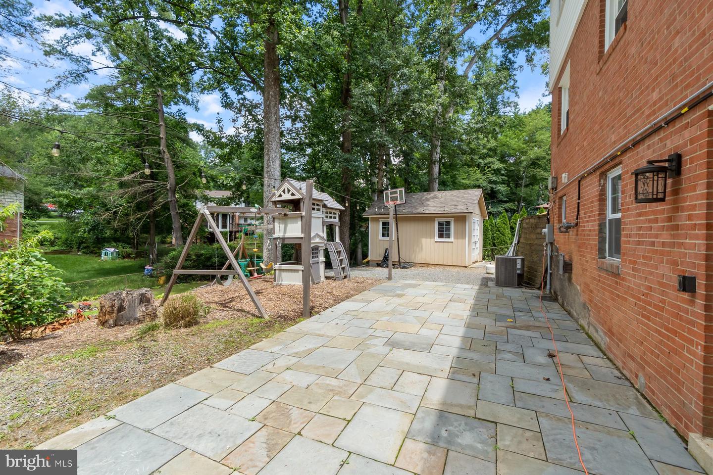 6607 SANDOVER CT, SPRINGFIELD, Virginia 22152, 5 Bedrooms Bedrooms, ,3 BathroomsBathrooms,Residential,For sale,6607 SANDOVER CT,VAFX2254990 MLS # VAFX2254990