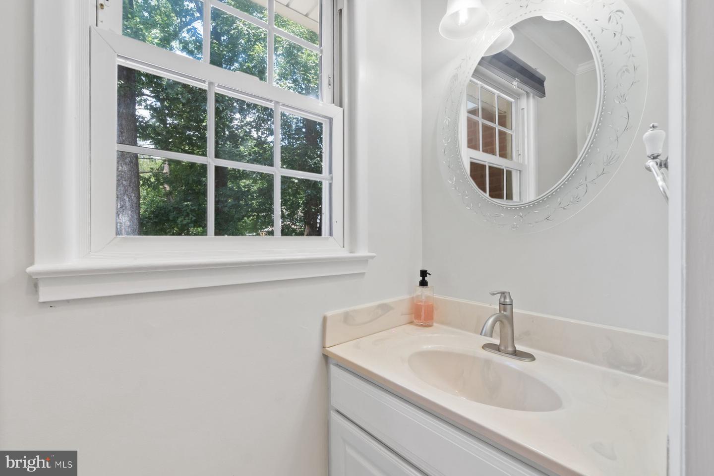 6607 SANDOVER CT, SPRINGFIELD, Virginia 22152, 5 Bedrooms Bedrooms, ,3 BathroomsBathrooms,Residential,For sale,6607 SANDOVER CT,VAFX2254990 MLS # VAFX2254990
