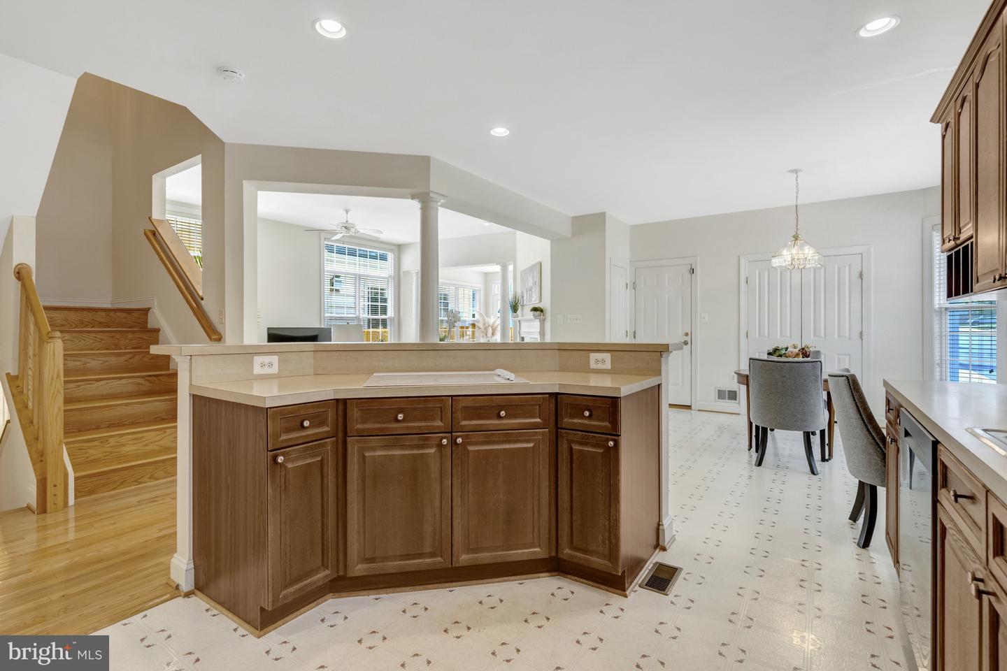 9776 MAPLE TRACE CIR, FAIRFAX, Virginia 22032, 4 Bedrooms Bedrooms, ,4 BathroomsBathrooms,Residential,For sale,9776 MAPLE TRACE CIR,VAFC2006610 MLS # VAFC2006610